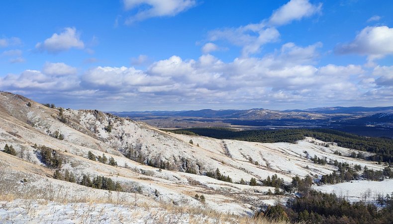 Гора Акбура