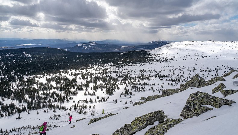 Подъем на Поперечную. Фото - С. Межин