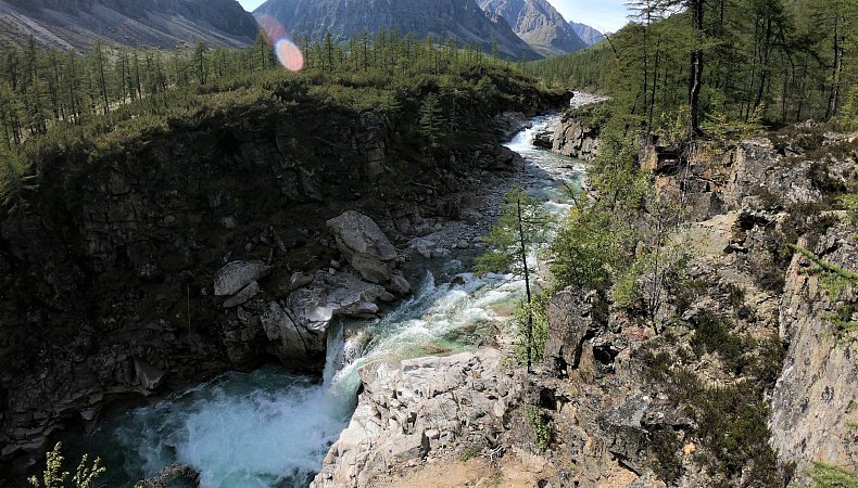водопад на Среднем Сакукане