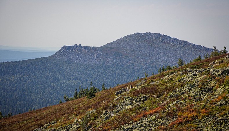 Чердынский камень, вид на Острый Тур