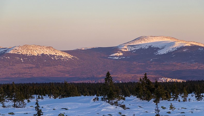 Вид на Иремель и Сукташ
