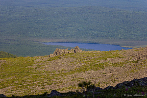 Вершина Сухогорского камня (Казанского), вид на озеро Спайское