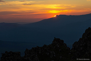 Гора Семичеловечья, закат с видом на Конжаковсий массив 3